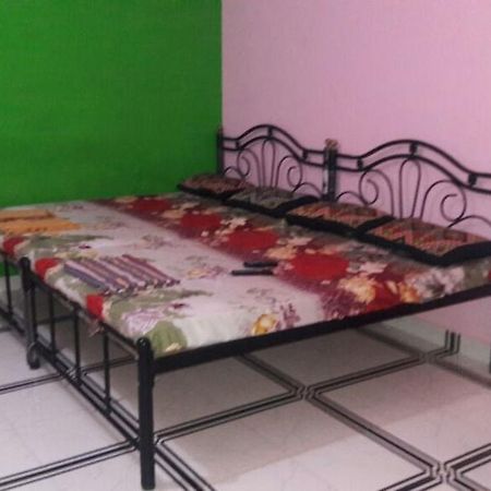 Fernandes Guest House Calangute Esterno foto