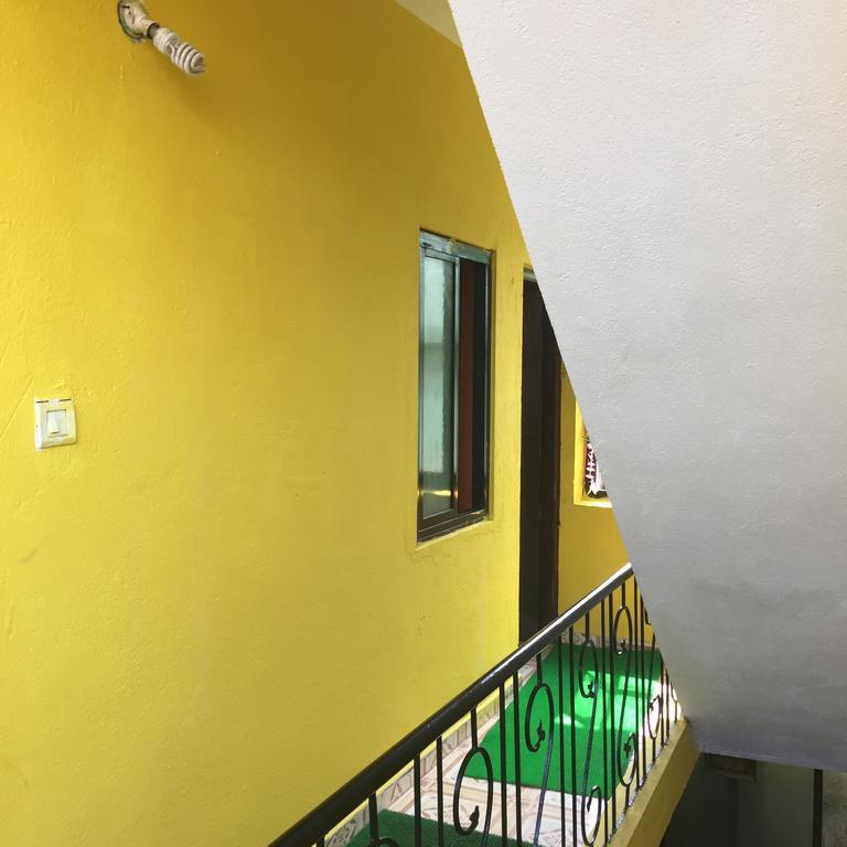 Fernandes Guest House Calangute Esterno foto